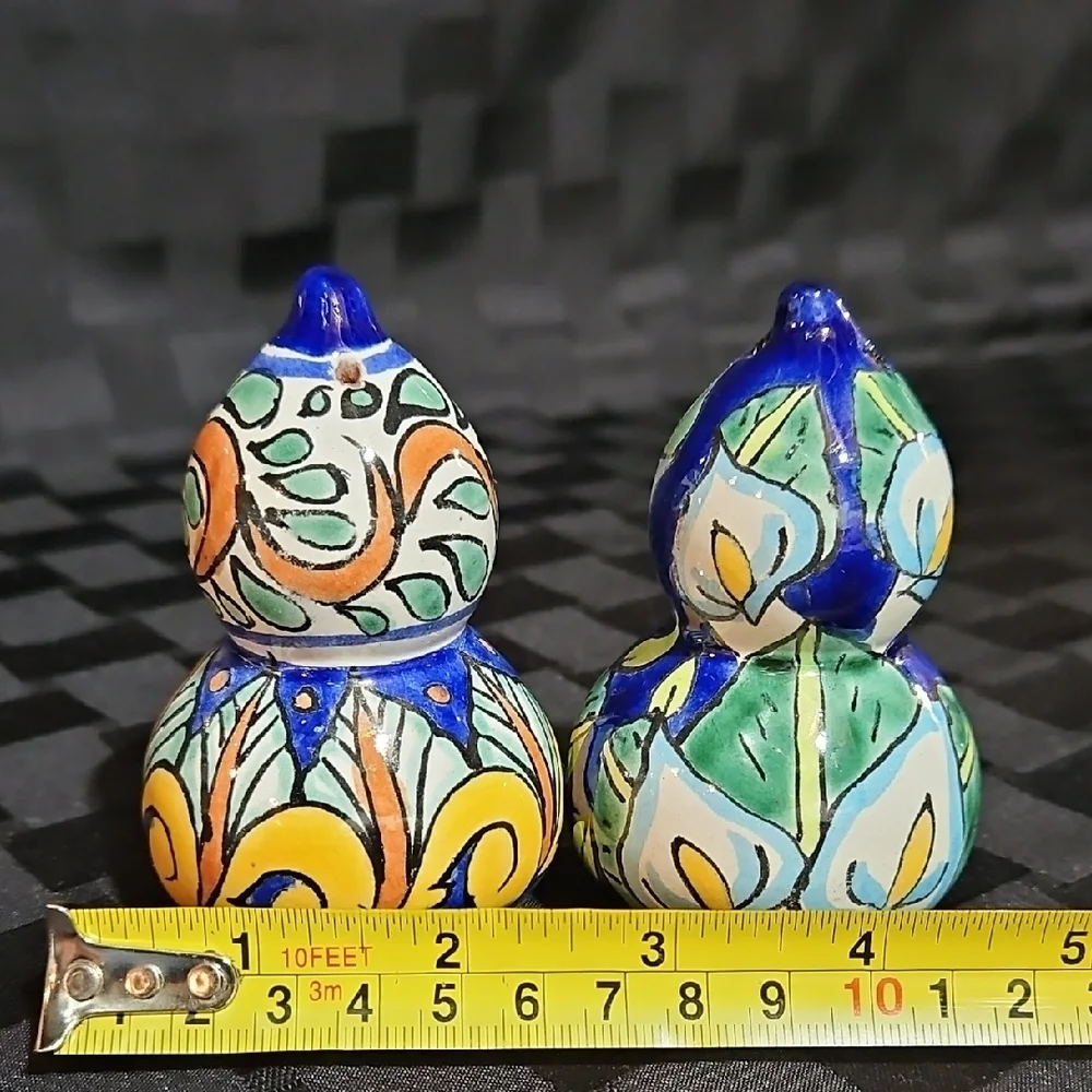 Vibrant Handpainted Mexican Talavera Gourd Shaped Salt/Pepper Shakers w/Stoppers